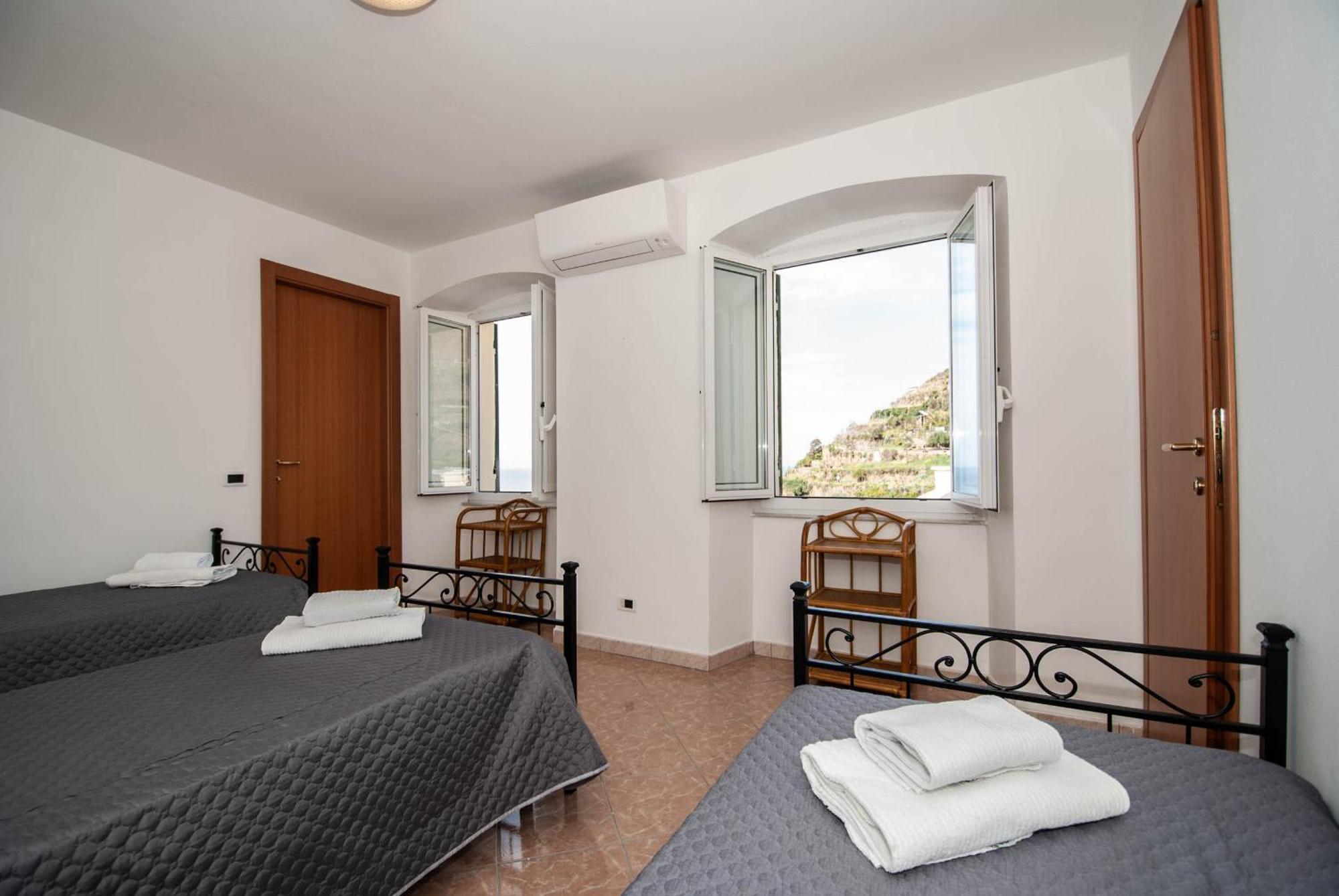 Luxury Seaview Apartments Manarola By Arbaspaa Exterior photo